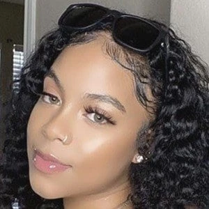 Dez Davila - Age, Bio, Birthdate, Family, Networth & More