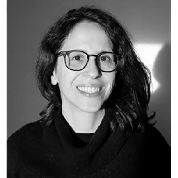 Davina Pardo - Age, Bio, Birthdate, Family, Networth & More