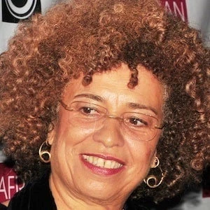 Angela Davis Biography