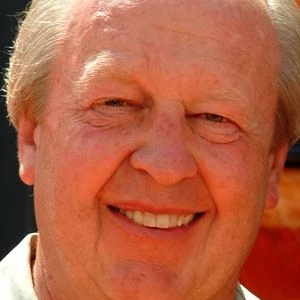 Jim Davis - Biography, Birthday, Wiki, Family, Networth & More