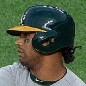 Khris Davis Biography