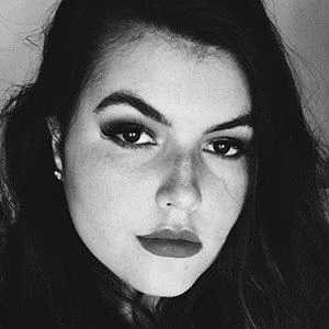 Madi Davis Biography