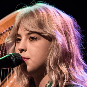 Mikaela Davis - Adderess, Bio, Birthdate, Family, Wiki & More