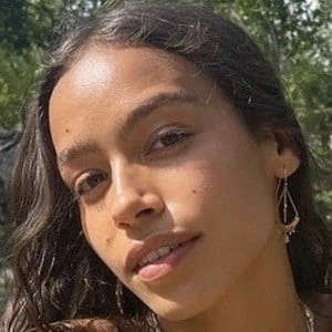 Zahara Davis Biography