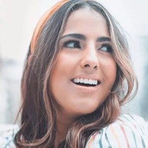 Paloma De la Cruz Biography