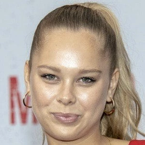 Julia De Mars - Age, Wiki, Birthdate, Bio, Networth, Family & More