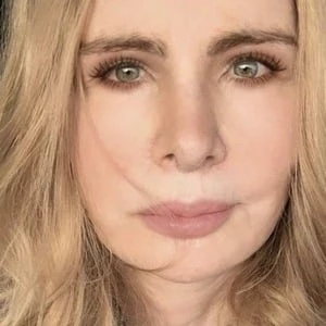 Isis De Oliveira - Biography, Birthday, Wiki, Family, Networth & More