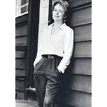 Dearbhla Molloy - Age, Bio, Birthdate, Family, Networth & More