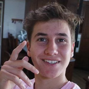 Trent DeBoni - Age, Wiki, Birthdate, Bio, Networth, Family & More