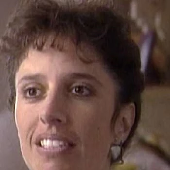 Deborah Reis Hamilton - Age, Bio, Birthdate, Family, Networth & More