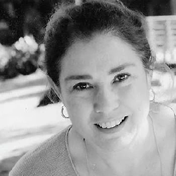 Deborah Syna - Age, Bio, Birthdate, Family, Networth & More