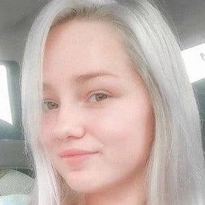 Sandra Decker - Birthdate, Age, Family, Bio, Networth & More