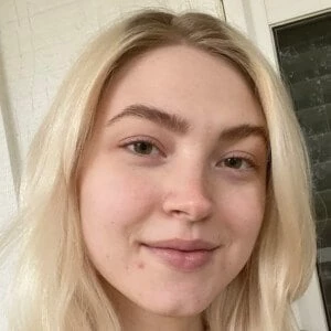 Ellie Dee - Networth, Biography, Birthdate, Family & More