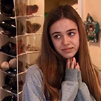 Delilah Hamlin - Birthday, Bio, Wiki, Family, Networth & More