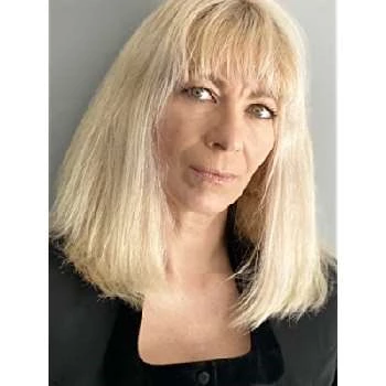 Delphine Pontvieux Biography