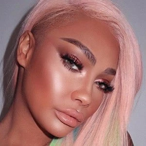 Sonjdra Deluxe - Age, Height, Birthdate, Family, Wiki & More