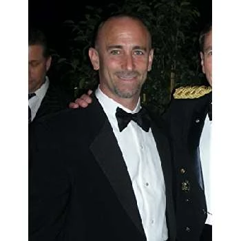 Derek Broes - Age, Bio, Birthdate, Family, Networth & More