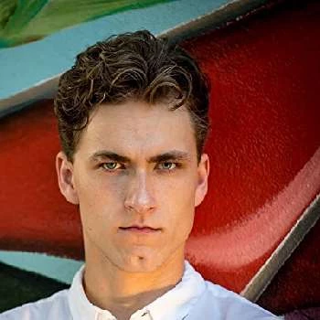 Derek Turner - Age, Bio, Birthdate, Family, Networth & More