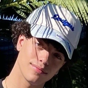 DerekTrendz Biography