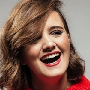 Carolina Deslandes Biography