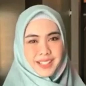 Oki Setiana Dewi - Date Of Birth, Bio, Birthdate, Parents, Networth & More