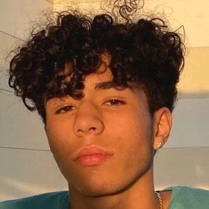 Antonio Dez - Date Of Birth, Bio, Birthdate, Parents, Networth & More