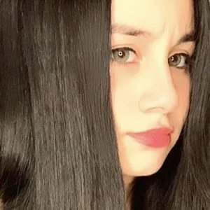 Sheily Dhagel - Family, Bio, Birthday, Family, Income & More