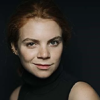 Diana Salina Biography