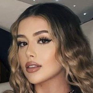 Amanda Díaz - Income, Birthday, Family, Bio, Networth & More
