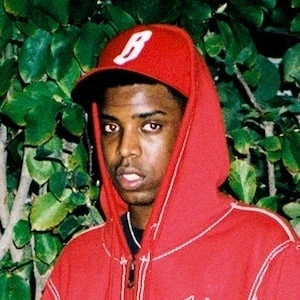 Digital Nas Biography