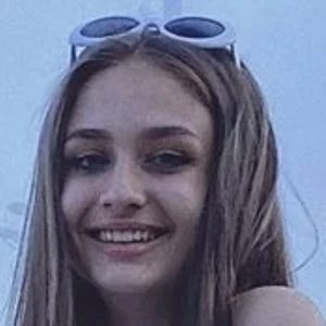 Dilinca - Parents, Networth, Bio, Birthdate, Family Wiki & More