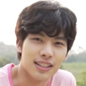 Nattapol Diloknawarit - Adderess, Bio, Birthdate, Family, Wiki & More