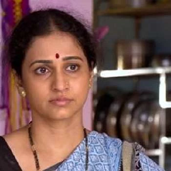 Dipti Ketkar - Age, Bio, Birthdate, Family, Networth & More