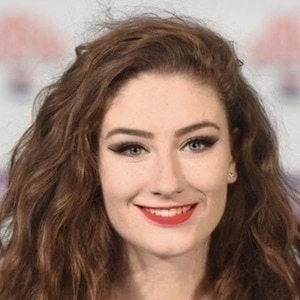 Amber Doig-Thorne Biography