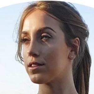Holly Dolke Biography