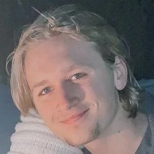 Logan Dominick Biography