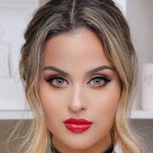 Christen Dominique Biography