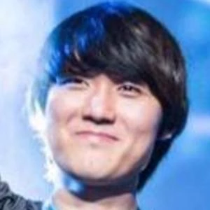 Shin Dong Won - Family, Bio, Birthday, Family, Income & More