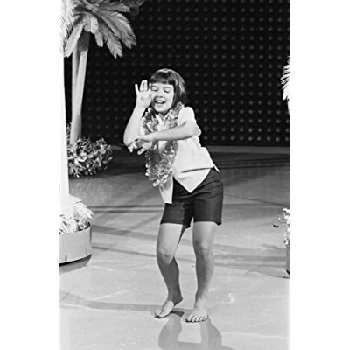 Donna Butterworth - Wiki, Bio, Networth, Birthdate, Family & More