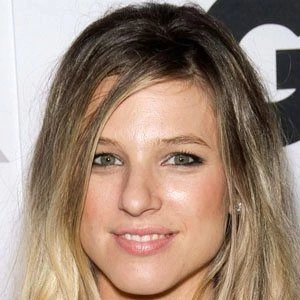 Lisa Donovan - Profession, Biography, Birthdate, Family, Wiki & More