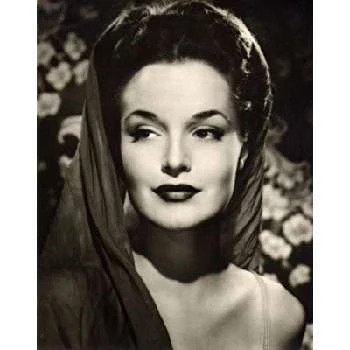 Dorothy Hart - Family, Bio, Birthday, Family, Income & More
