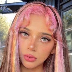 Douxfairy - Age, Bio, Career, Family, Wiki, Networth & More