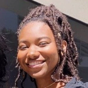 Reiya Downs Biography