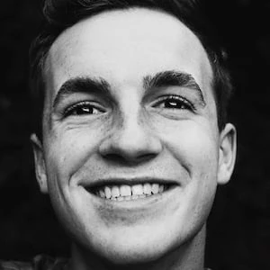 Kevin Droniak Biography