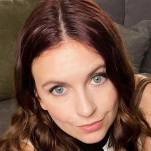 Nicole DuBois - Family, Bio, Birthday, Family, Income & More