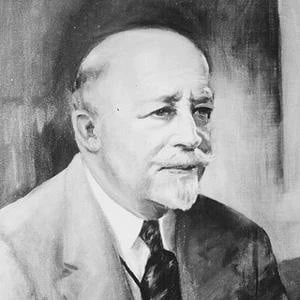 WEB DuBois Biography