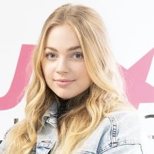 Karissa Duncan Biography