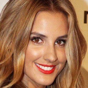 Laura Dundovic Biography