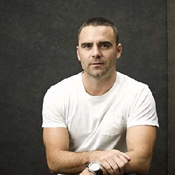 Dustin Clare Biography