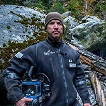 Dustin Hurt - Age, Bio, Birthdate, Family, Networth & More